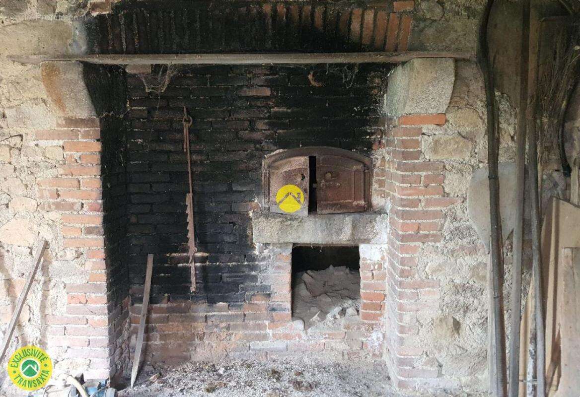 Maison à PEYRAT-LA-NONIERE