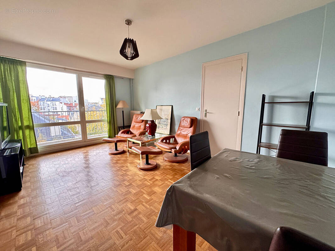 Appartement à FONTENAY-SOUS-BOIS