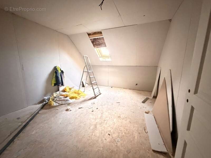 Maison à MONTATAIRE