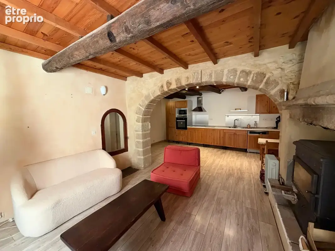 Maison de village au cœur de ST QUENTIN LA POTERIE - photo 2