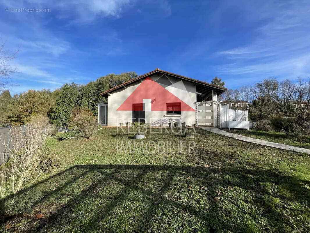 Maison à SAINT-AMANS-SOULT