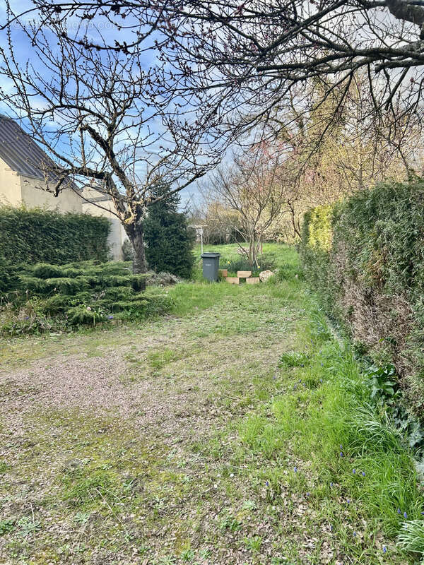 Maison à LA VILLE-AUX-DAMES