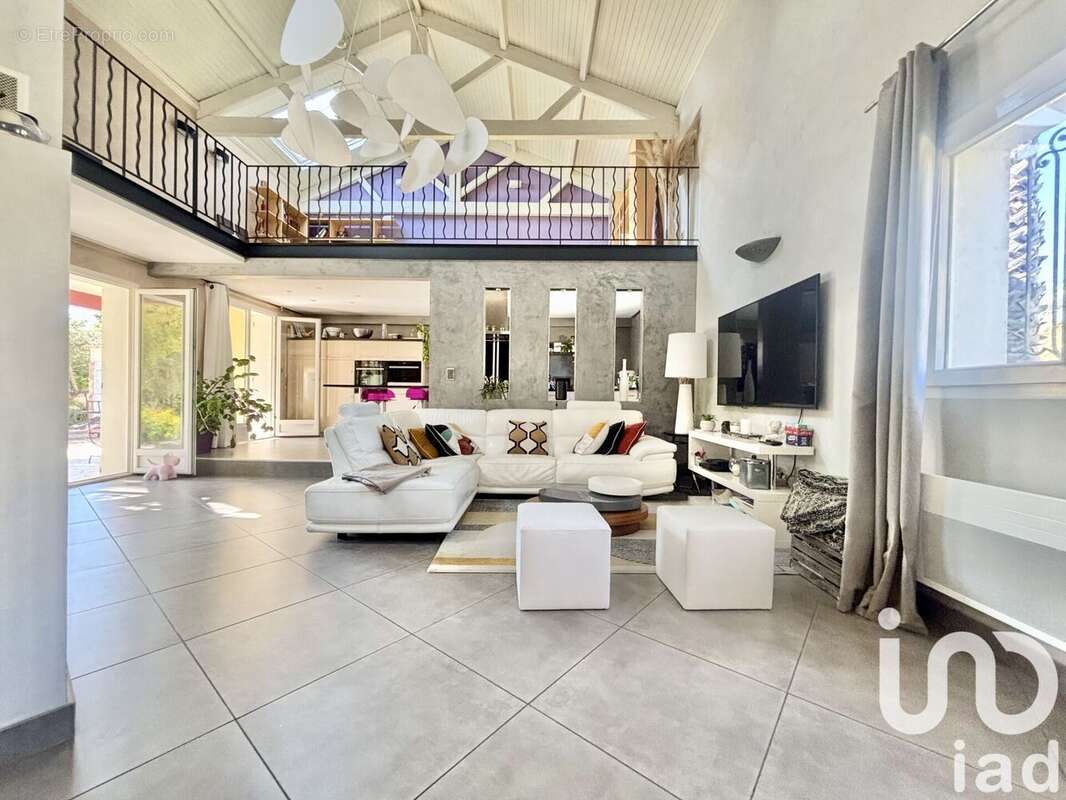 Photo 3 - Maison à LE SOLER