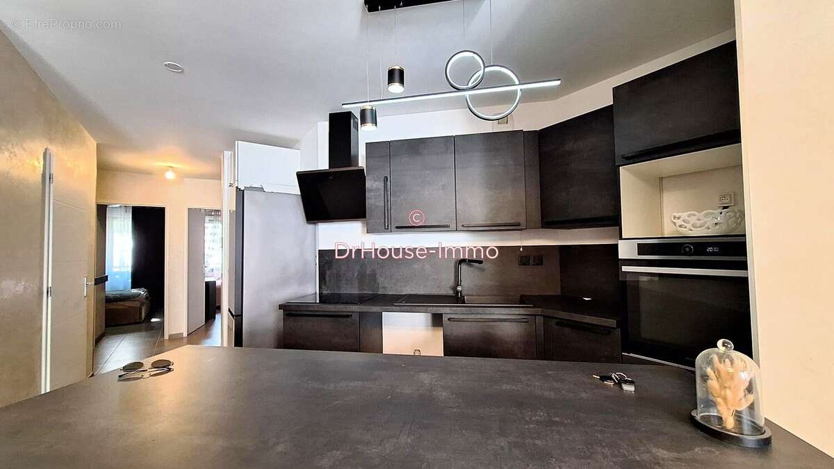 Appartement à MARSEILLE-11E