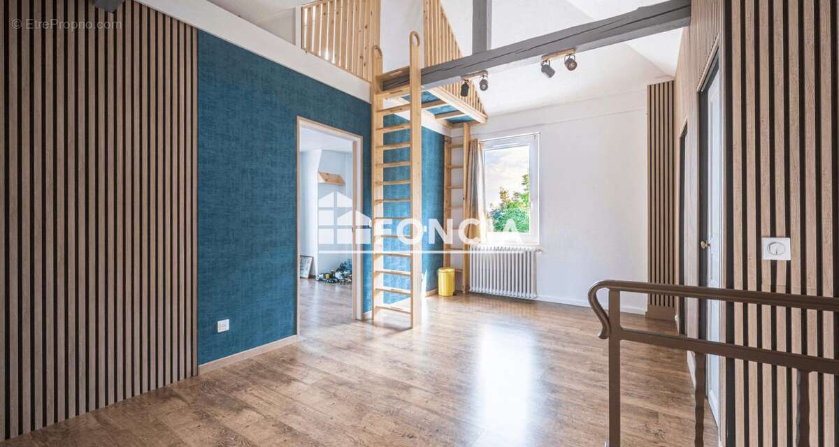 Maison individuelle avec grand terrain et fort potentiel - photo 10