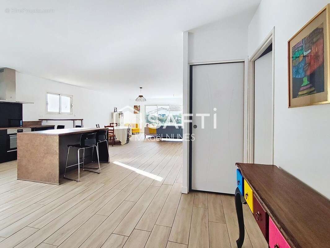 Maison 130 m² à Saint-Lys  - photo 2