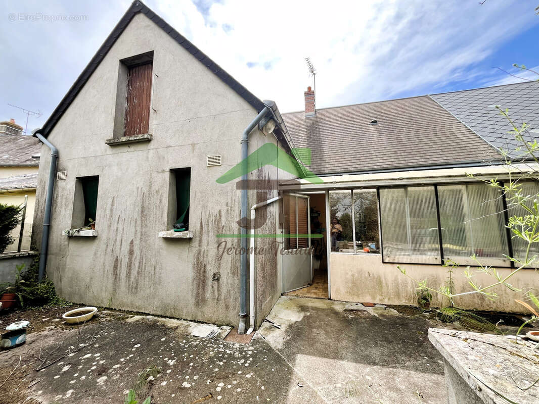 Maison à VILLERMAIN