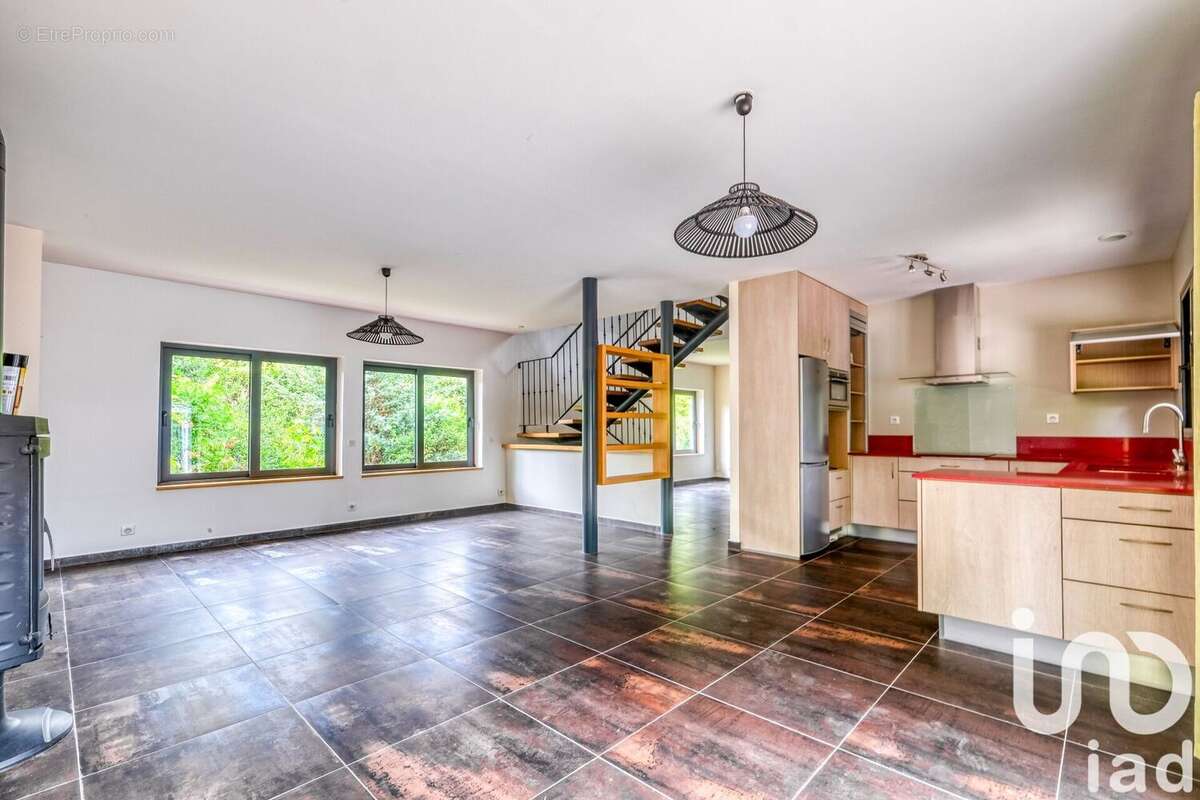 Photo 9 - Maison à LESCHES