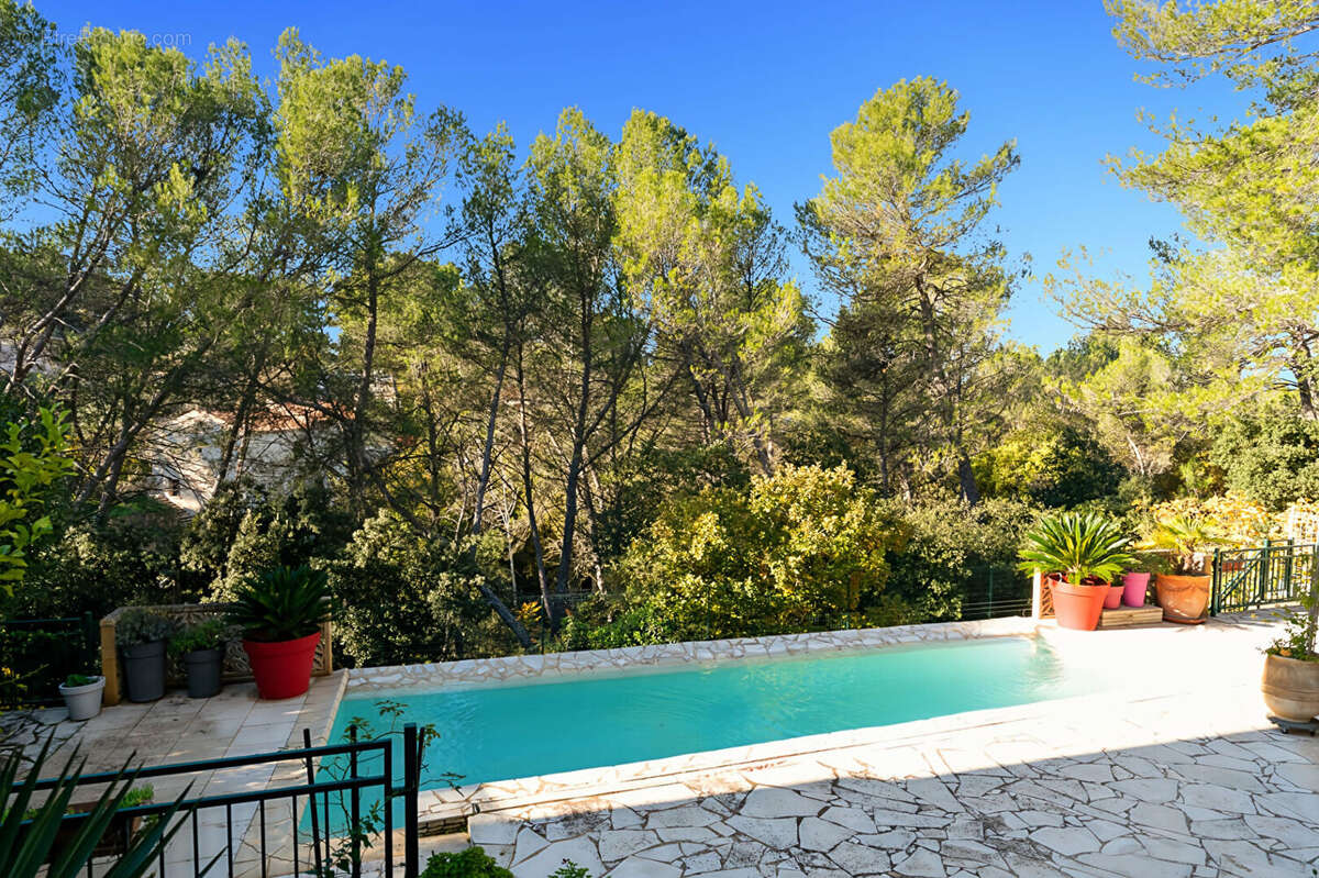 Maison à BOUC-BEL-AIR