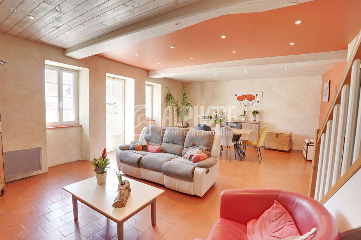 Maison 129m² - 3 chambres - terrain de 1666m² - Rives De L Yon - photo 7