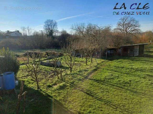 Maison à VERNOUX-EN-GATINE