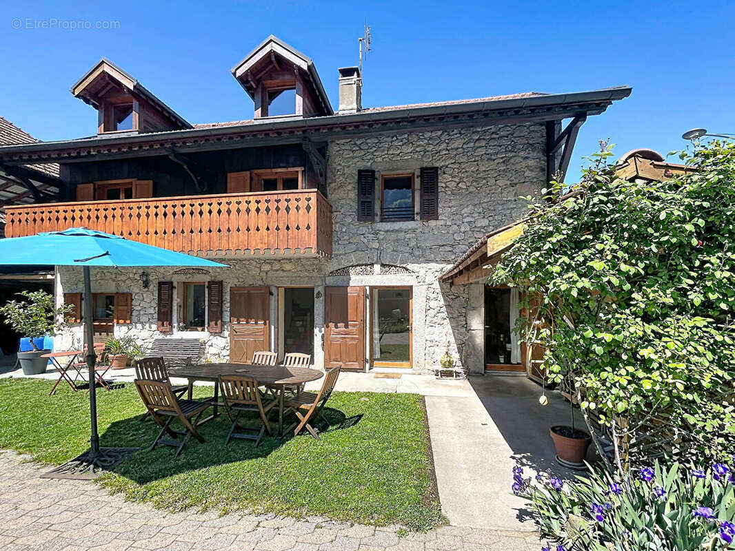 Maison à BONNEVILLE