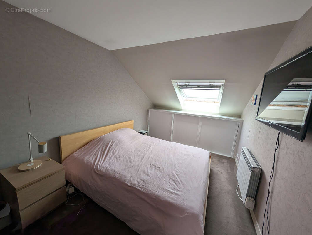 Appartement à EZANVILLE