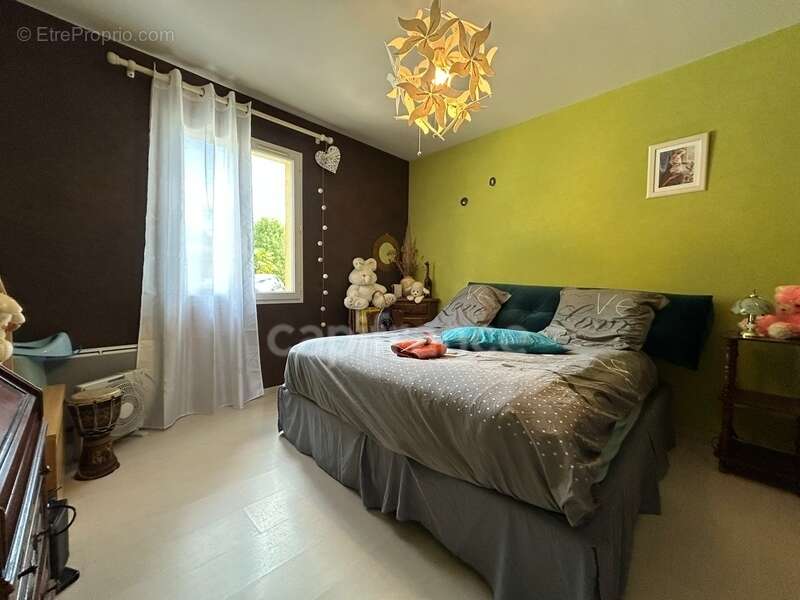 Maison à vendre 10 pièces VAUNAC (24)170m² sur 5160m² de terrain - photo 11