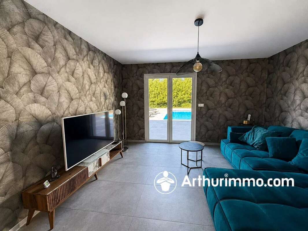 Maison contemporaine avec piscine à Saint-Germain-le-Châtelet - photo 8