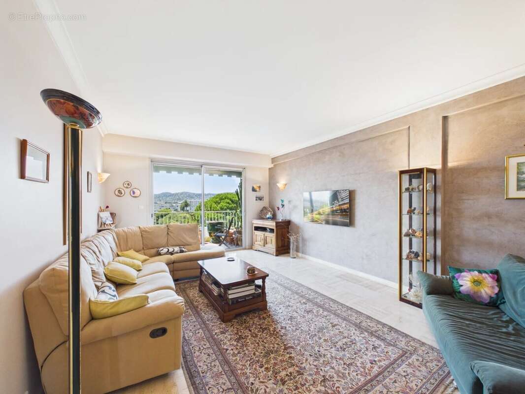 À vendre – Superbe 3 pièces de 78 m² en résidence recherchée - photo 3