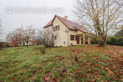 Maison à SAVIGNY-LE-SEC