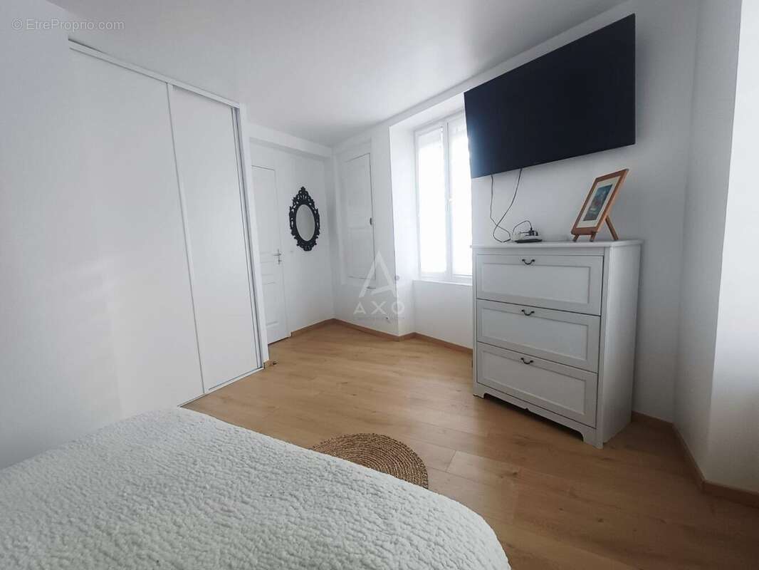 Maison à SAINT-AUBIN-LES-FORGES