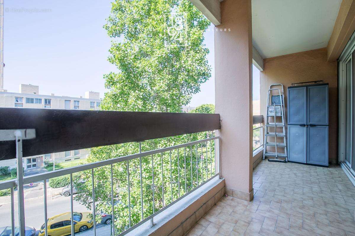 Appartement à MARSEILLE-12E