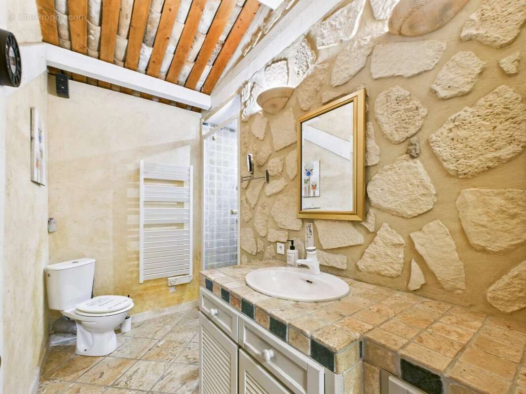 Maison à EGUILLES