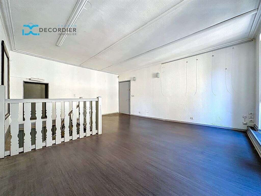 Commerce à EVIAN-LES-BAINS