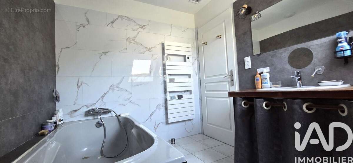 Maison 110 m² à Lauzach  - photo 9