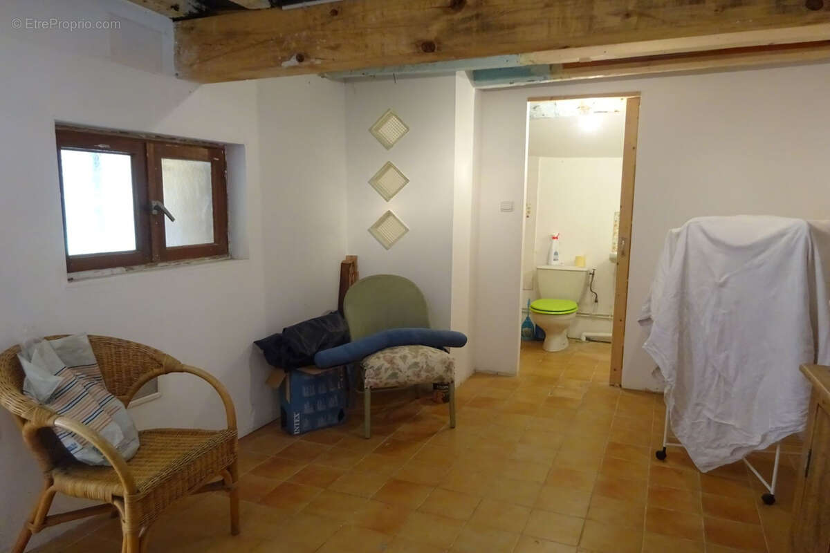 maison en pierres OMS village - photo 9