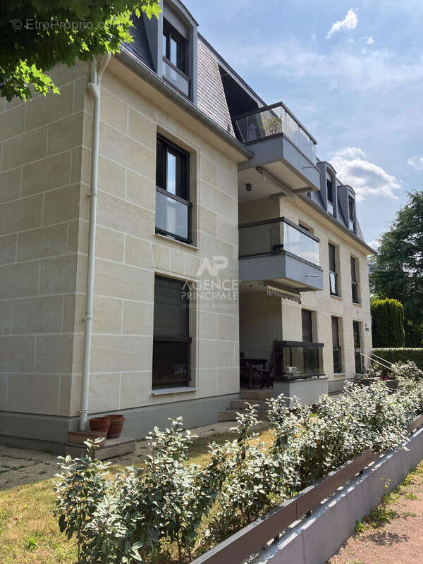 Appartement à MAISONS-LAFFITTE