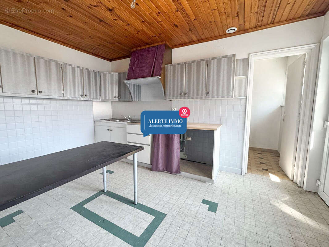 Maison à LA NEUVILLE