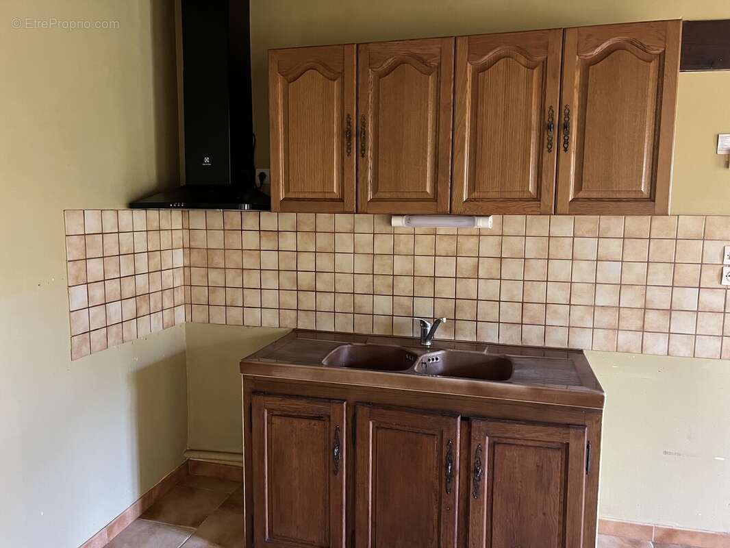 Maison à MOUTIERS-AU-PERCHE