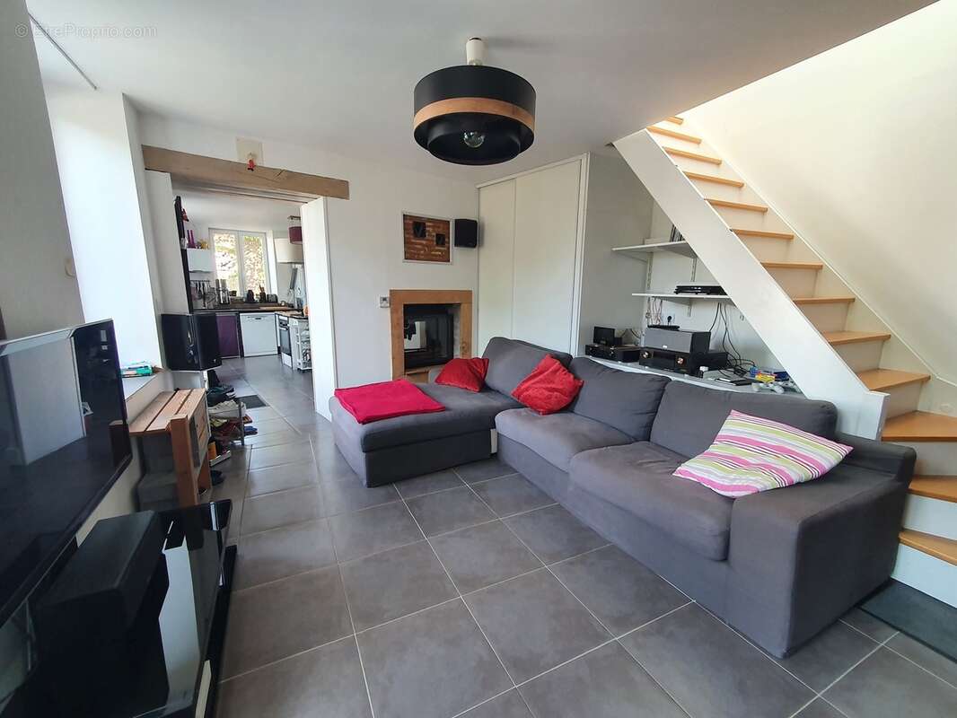 Maison à VILLENEUVE-SUR-CHER