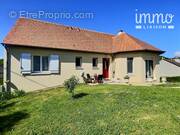 Maison à CHAUMONT-SUR-LOIRE