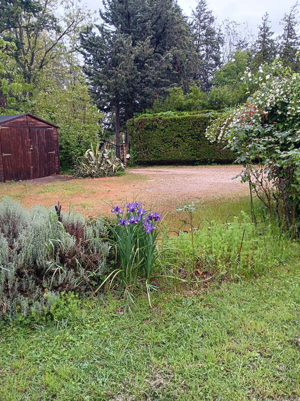 Maison à SAINT-QUENTIN-LA-POTERIE