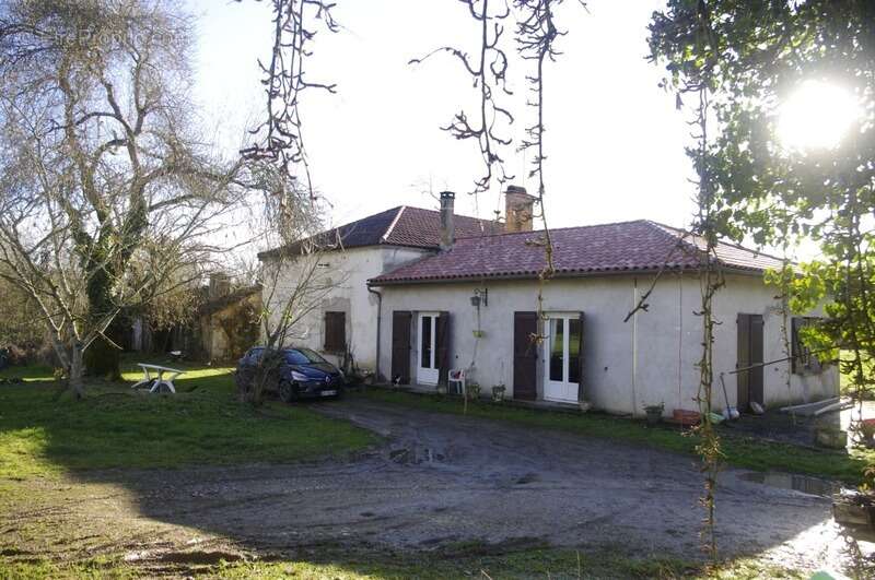 Propriété  6 pièces + dépendances sur 19 HA de terrain à vendre LAGRAULET DU GERS - photo 17