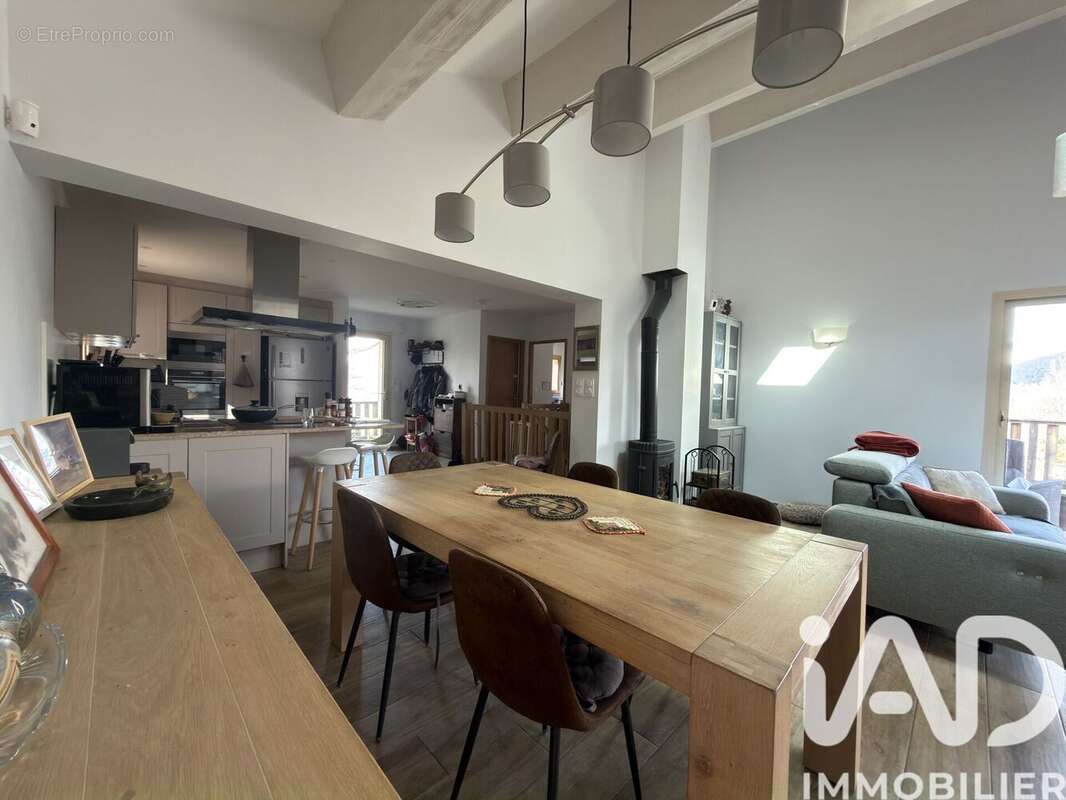 Maison 144 m² à Serralongue  - photo 3
