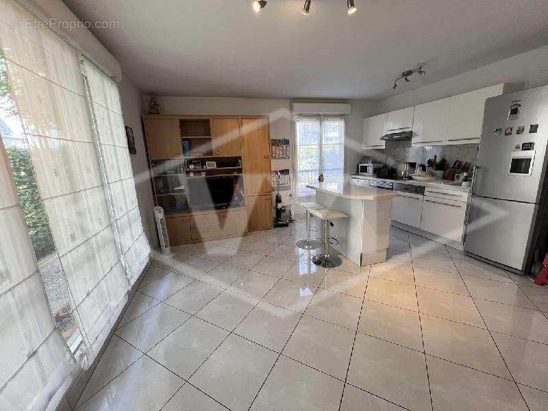 Appartement 43 m² à Combs-La-Ville  - photo 6