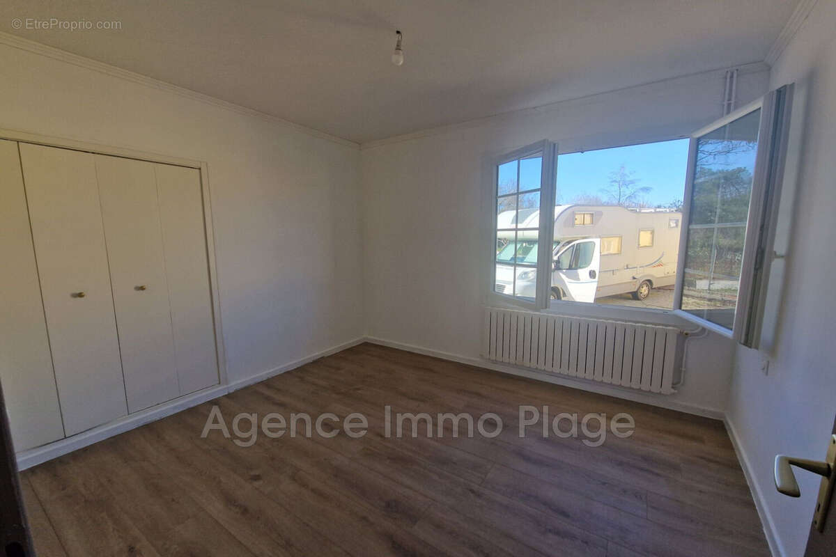 Maison 95 m² à Grayan-Et-L'hopital  - photo 8
