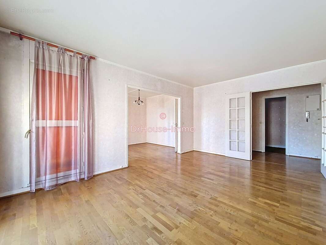 Appartement 88 m² à Plaisir  - photo 14