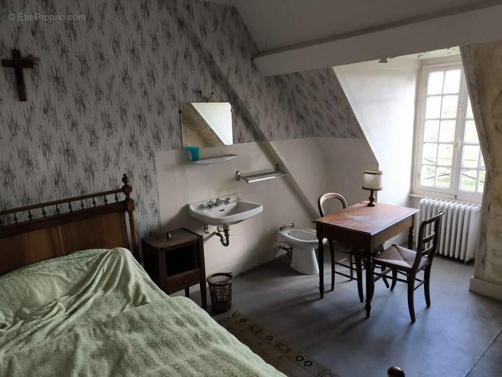 Maison à AUNAY-EN-BAZOIS