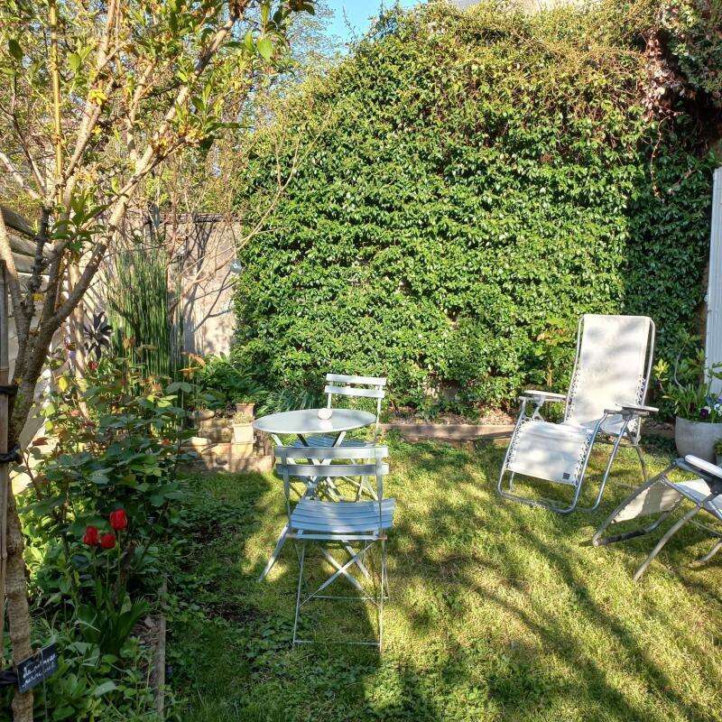 Maison à NEUVILLE-SUR-SAONE