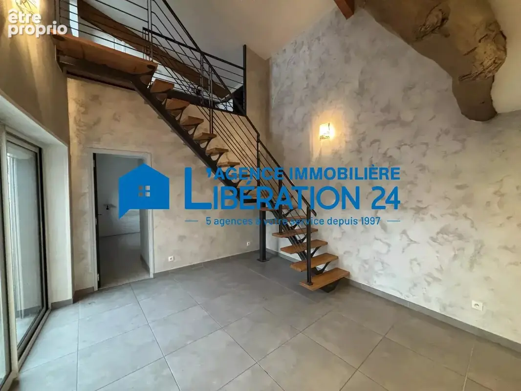 Maison  170 m² à Craintilleux avec piscine - photo 3