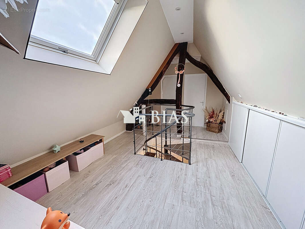 Maison 100 m² à Le Landin  - photo 9