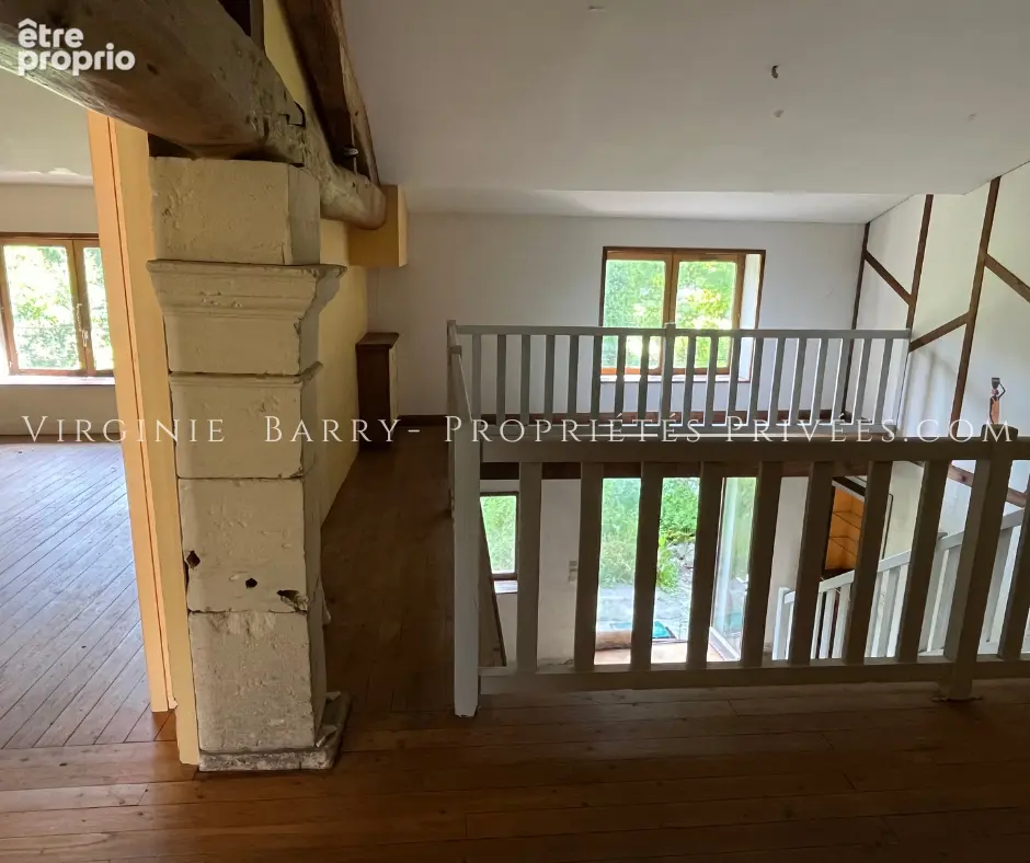 Immeuble compose de 4 appartements et 1 maison avec jardin - photo 5