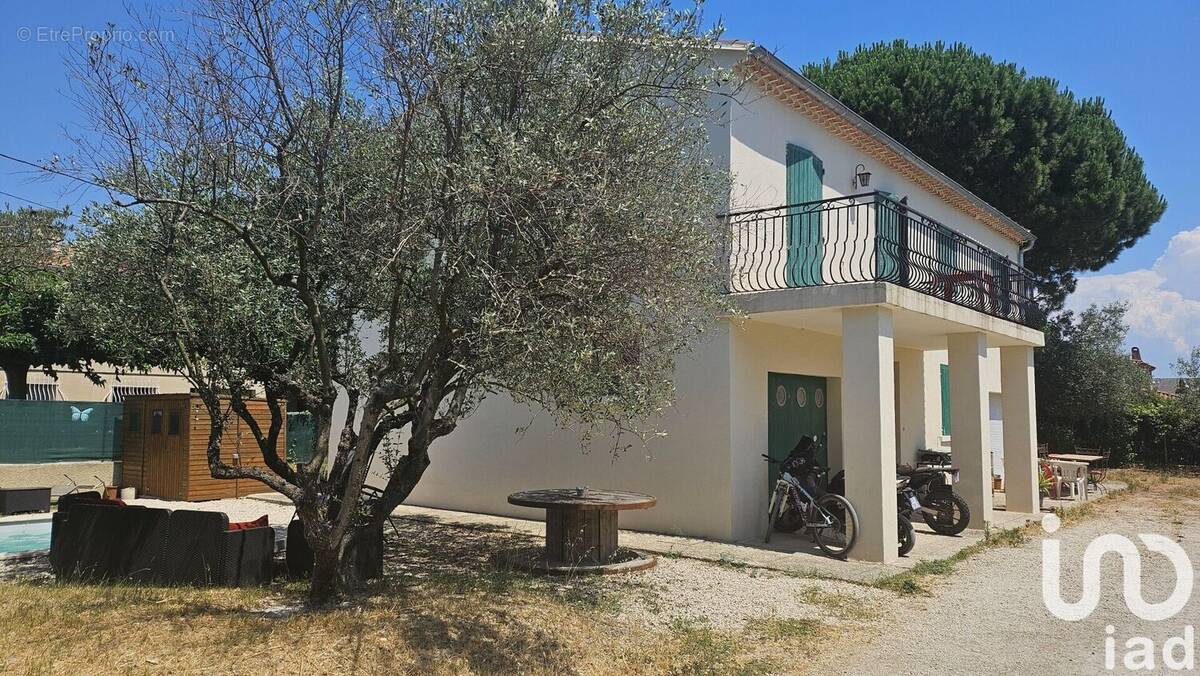 Photo 1 - Maison à SAINT-SATURNIN-LES-AVIGNON