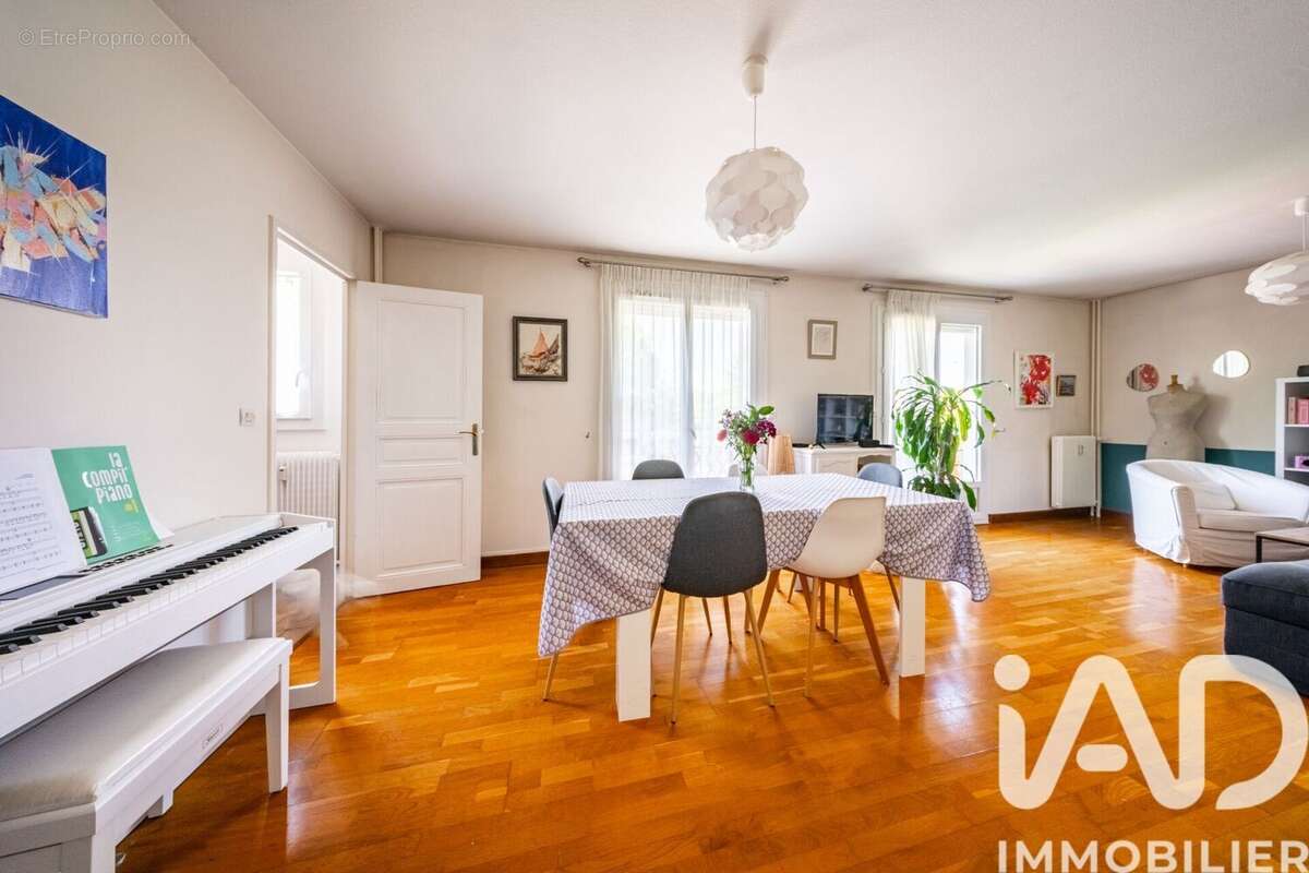 Photo 8 - Appartement à FONTAINE-LES-DIJON