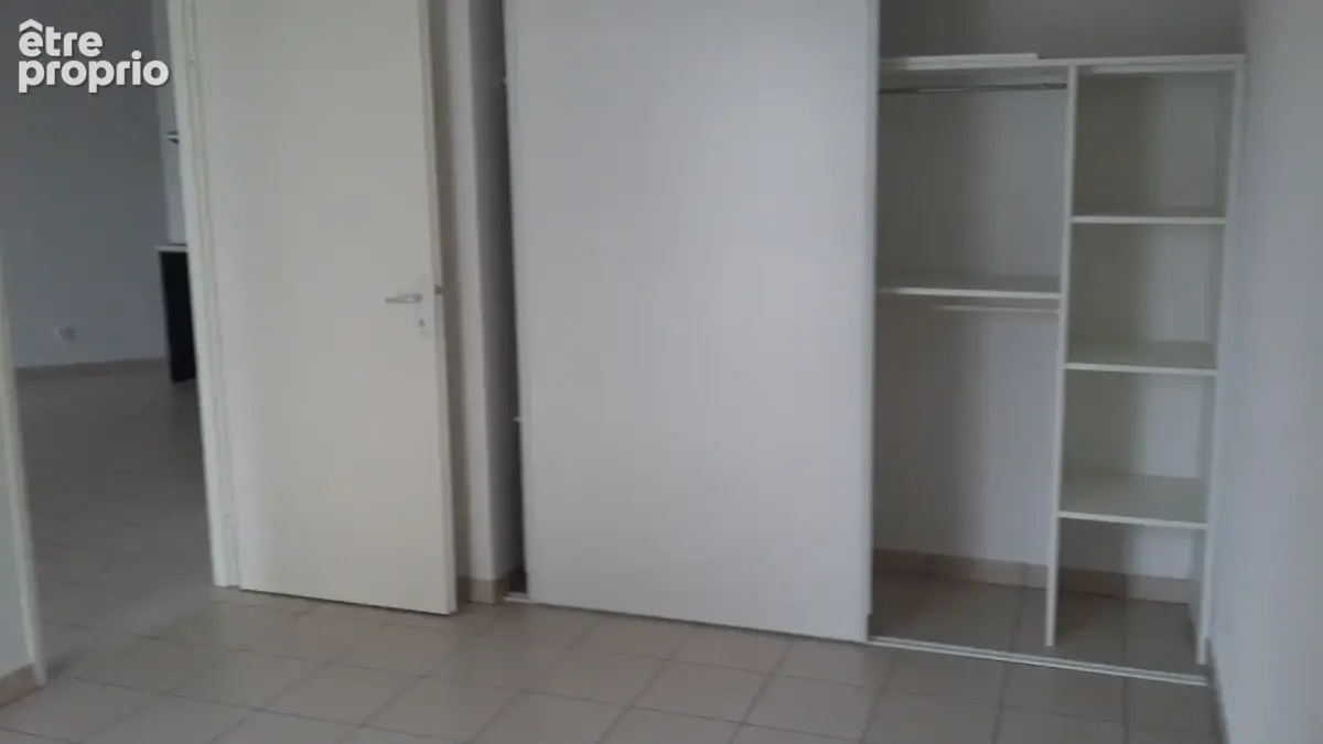 Appartement 3 pièces 64 m² à vendre à Fleury-Les-Aubrais (45400) - photo 3