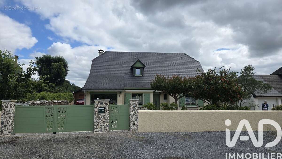 Maison 153 m² à Asasp-Arros  - photo 6