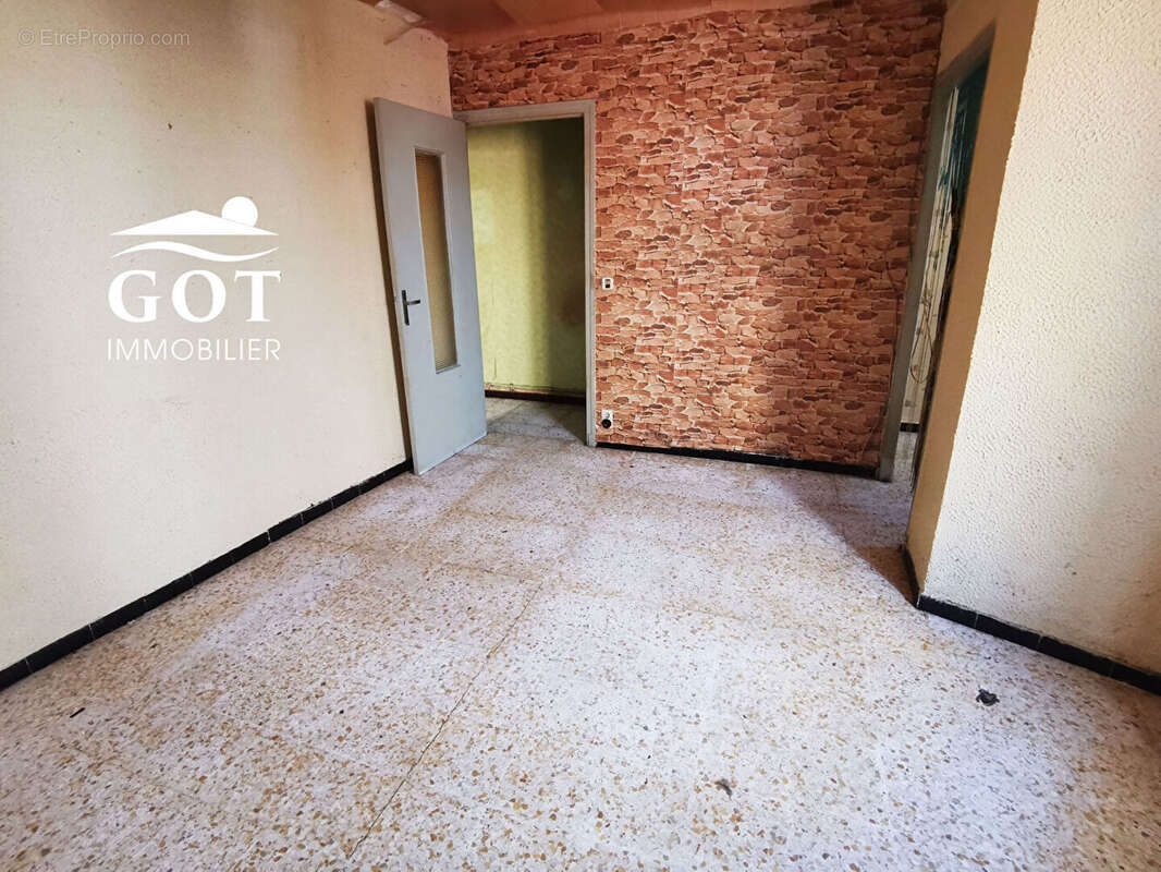 A vendre Immeuble de rapport à rénover - 143m²  Saint-Laurent-de-la-Salanque (66250) - photo 8