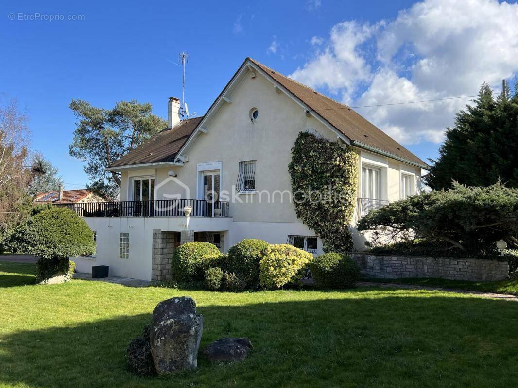 Maison à BOIS-LE-ROI