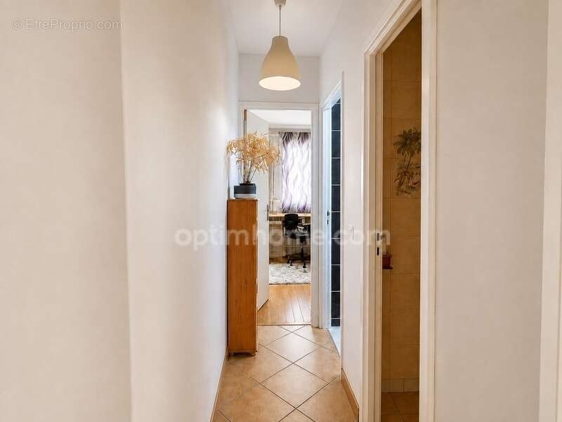 Appartement 3 pièces de caractère à Frépillon (95) – Dernier étage, proche gare - photo 13